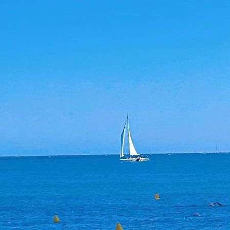 Apartamentos Playa Бадалона Экстерьер фото