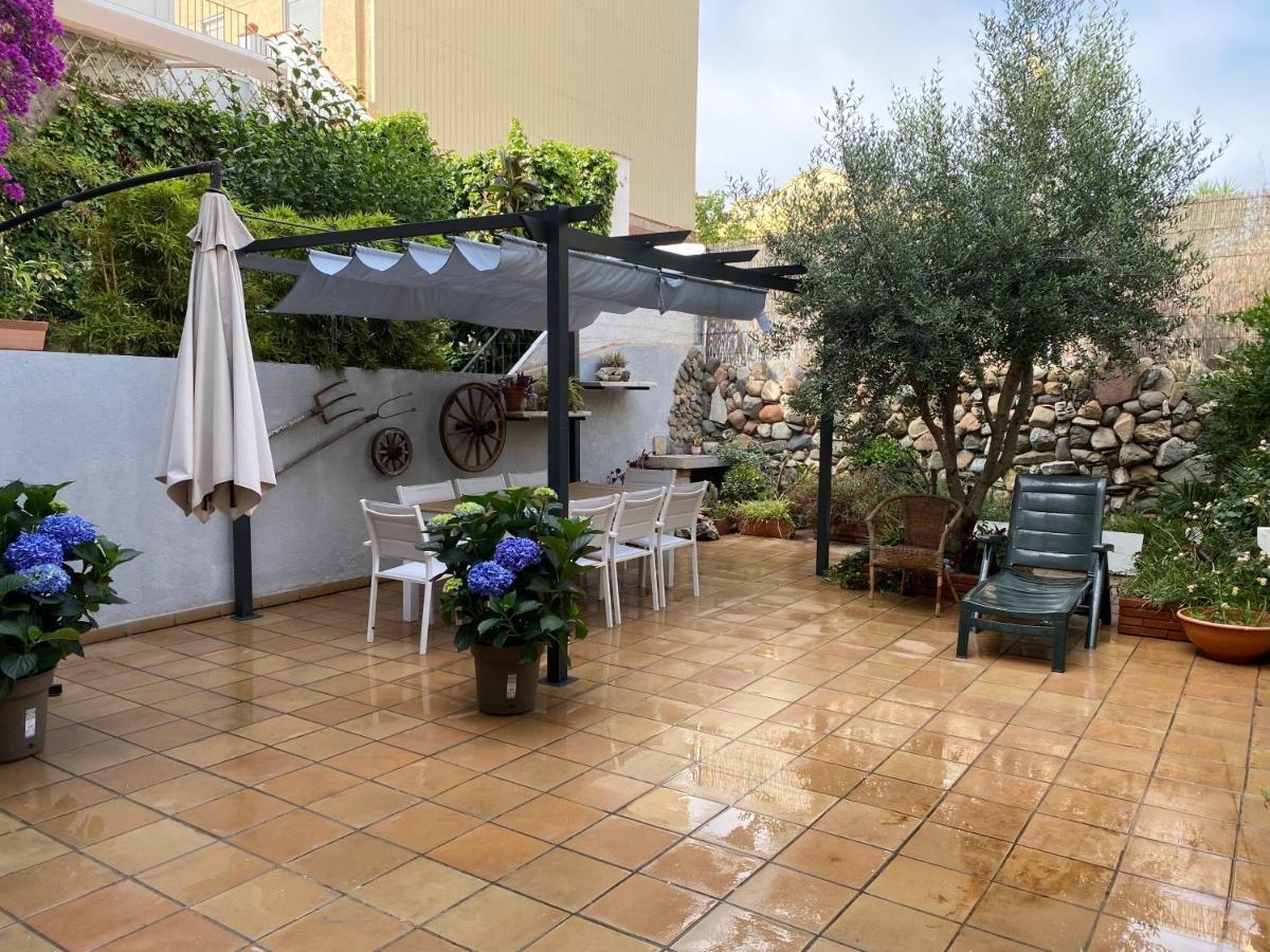 Apartamentos Playa Бадалона Экстерьер фото