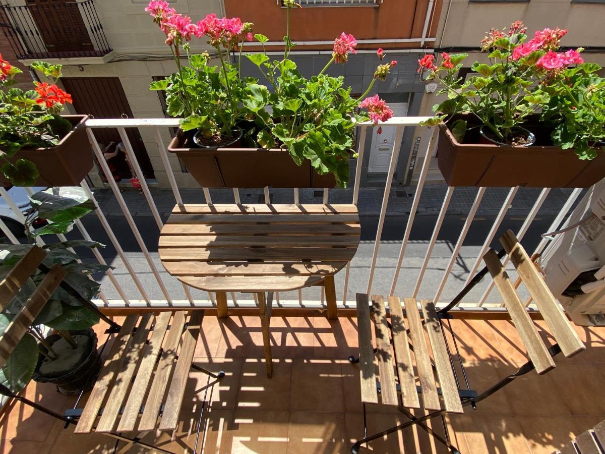 Apartamentos Playa Бадалона Экстерьер фото