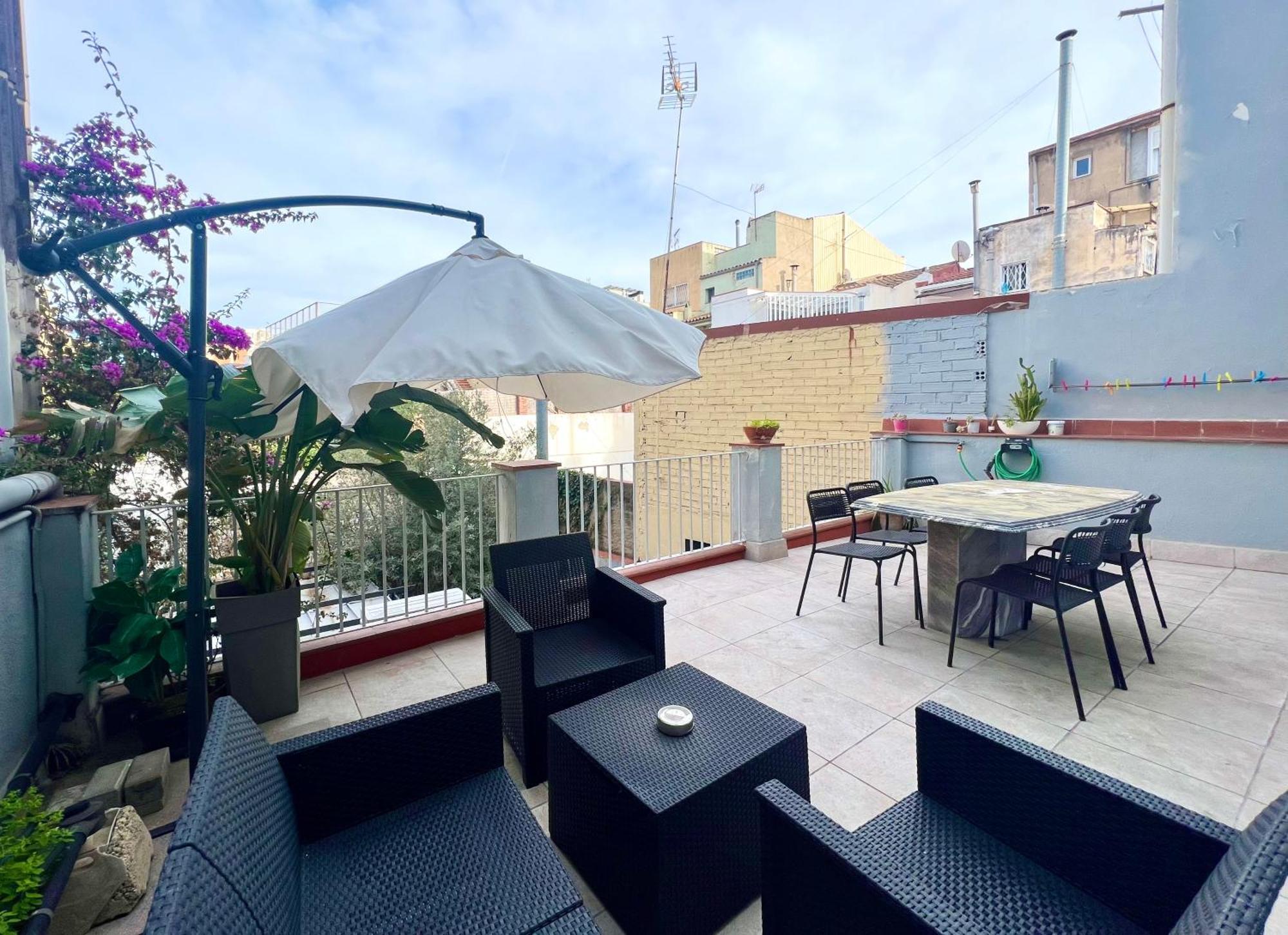 Apartamentos Playa Бадалона Экстерьер фото